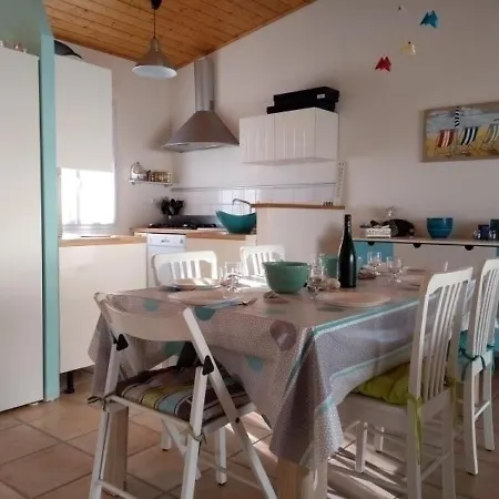 House Mais 4 Pieces - 6 Couchages 3 Prázdninový dům *